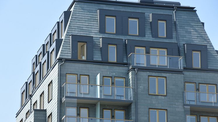 Fasadsystemet NordClad med takskifferplattor på Tegners Torn i Stockholm.