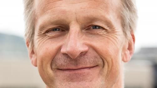 Kronikk på nenyheter.no av Kjetil Gulbrandsen, prosjektleder for «Merverdien av grønne bygg». Han underviser til daglig i energi- og miljøfag ved Høgskolen i Østfold.