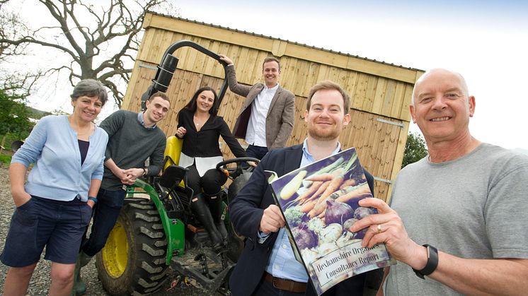 Ann Paton of Hexhamshire Organics with Jonathan Dineen, Niamh Whelan, Matthew Lynn and Andrew Fleming (Business students and ‘Contigo Consultancy Group’) and Bob Paton, Hexhamshire Organics.