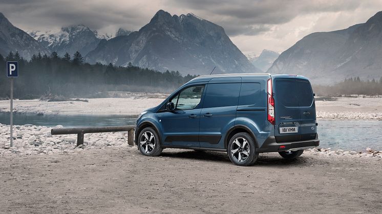 FORD_2020_TRANSIT_CONNECT_ACTIVE_FR_REAR_3_4