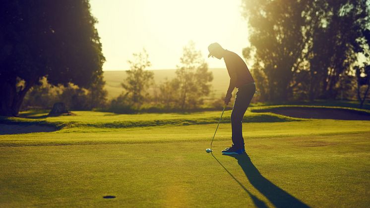 Golf är en mental sport som sätter hjärnans komplexitet på prov och kräver konkreta aktioner och noggranna strategier för att skapa förutsättningar för optimal prestation