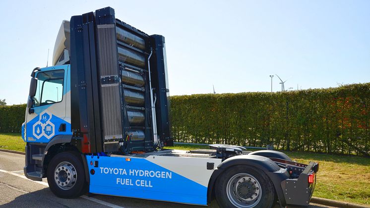 VDL Groep viser sin hydrogenlastebil som skal brukes i Toyotas logistikk