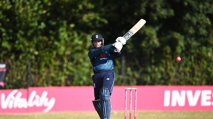 Alex Hammond bats against Bangladesh PD side (Credit Nathan Stirk/Getty)