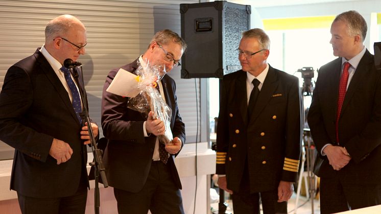 fra venstre: Roland Methling (Borgmester fra Rostock), John Brædder (Borgmester fra Guldborgsund Kommune), Christian B. Jensen (Seniorkaptajn Scandlines), Søren Poulsgaard Jensen (CEO Scandlines)