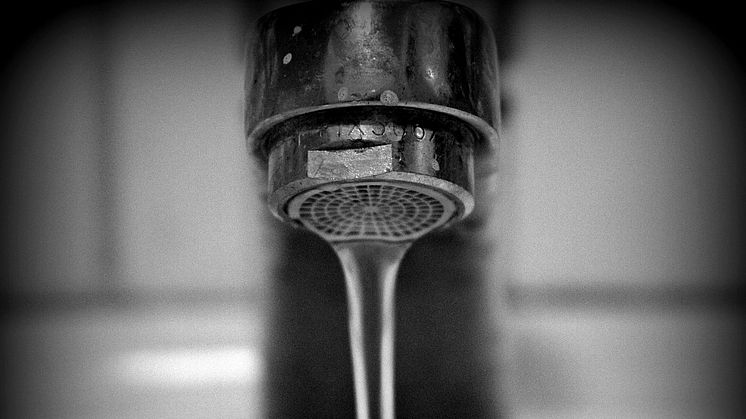NSVA manar kommuninvånarna i Båstad och Åstorp att vara sparsamma med dricksvattnet som är nära maxuttaget för tillfället.