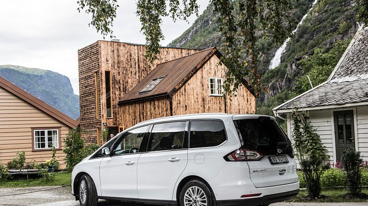 Endelig er nye Galaxy på plass i Norge - nå også med AWD