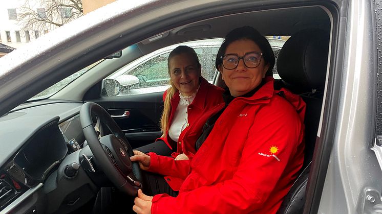 Tina Thörner och hemtjänsten testade app för smart bilkörning