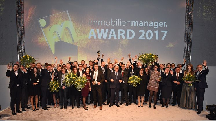 Die glücklichen Gewinner des immobilienmanager Award 2017. Foto: Steffen Hauser