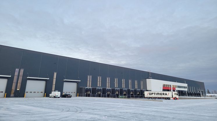 1. desember 2021 overtok Optimera sitt nye sentrallager på 23.000 kvadratmeter i Vestby, syd for Oslo. (foto: Optimera)