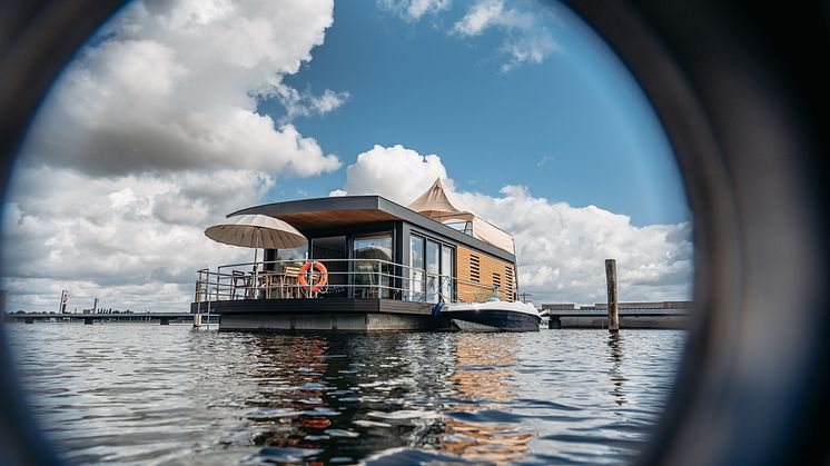 Neue schwimmende Häuser im Lausitzer Seenland C FHG Floating House GmbH