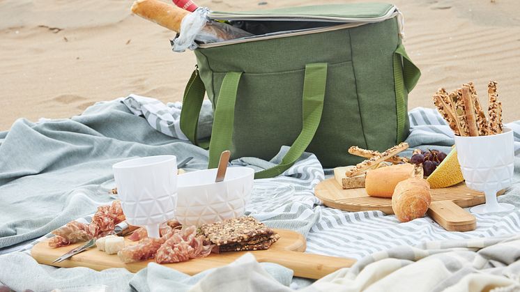 News! Sagaform launches a picnic series in recycled material, rPET