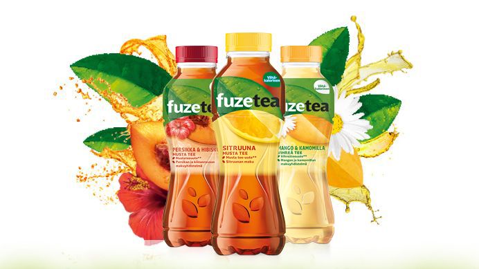  Fuze Tea saapuu  kolmessa herkullisessa maussa:  Musta tee – Persikka – Hibiskus , Vihreä tee – Mango – Kamomilla ja 	Musta tee – Sitruuna.