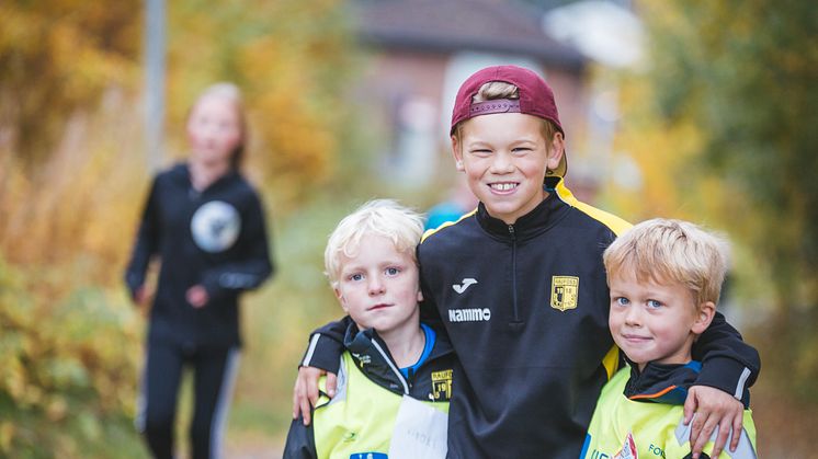 10.000 skolebarn i Norge hjelper barn i andre land