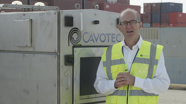 Cavotec e-truck charging solution at Port of Long Beach