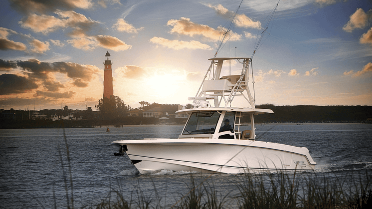 Raymarine and Boston Whaler will demonstrate the DockSense™ Alert system on a Boston Whaler 380 Outrage at Miami International Boat Show
