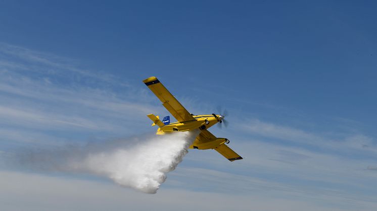 ​I dag har de mindre skopande flygplanen aktiverats för första gången. ​MSB bistår med denna förstärkningsresurs till en skogsbrand i Örbyhus.