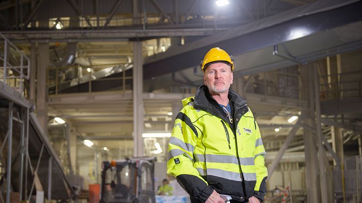 Tommy Jensen jobbar som produktionssupport på Webers fabrik i Tullinge