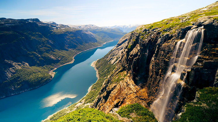 Ultimate Summer Adventures Norway & Iceland