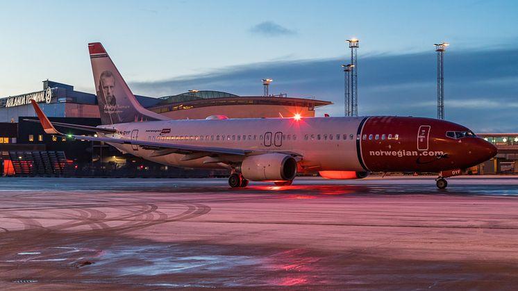 Norwegian 737-800 på Stockholm Arlanda     Foto: David Peacock