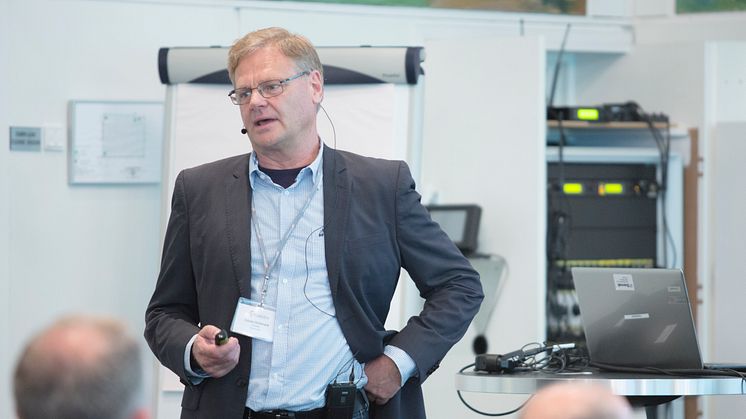 Lindab's R&D Manager for indoor climate solutions, professor Göran Hultmark, led an interactive workshop where Lindab's Pascal and Solus systems were discussed.