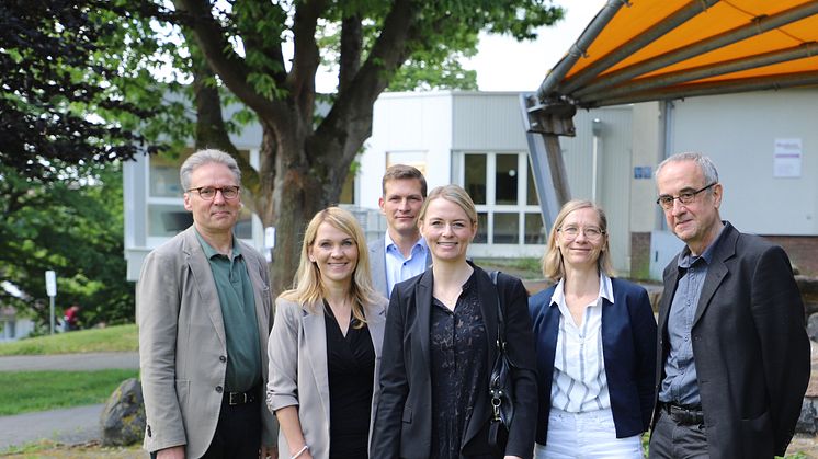 Maik Dietrich-Gibhardt, Wiebke Knell, Dr. Arne Lankenau, Lisa Deißler, Prof. Dr. Susanne Gerner und Prof. Dr. Willehad Lanwer (von links).