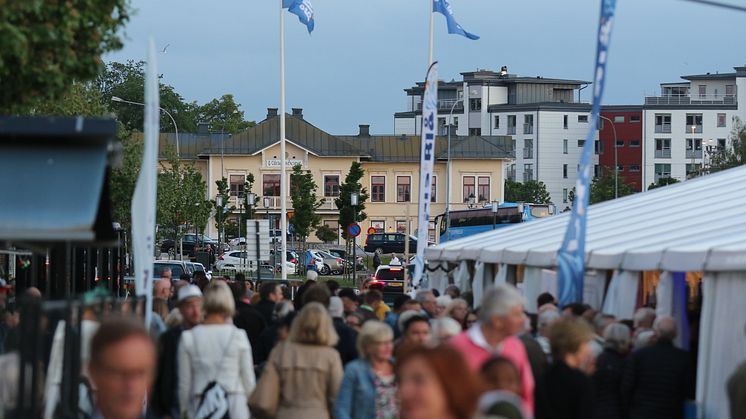 Aqua Blå-festivalen är Vänersborgs mycket omtyckta festival, som sedan starten 2006 har vuxit till upp emot 25 000 besökare varje år.