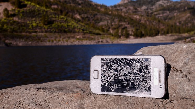 26 prosent av alle nordmenn har ødelagt mobilen sin i løpet av det siste året, viser ny undersøkelse. 