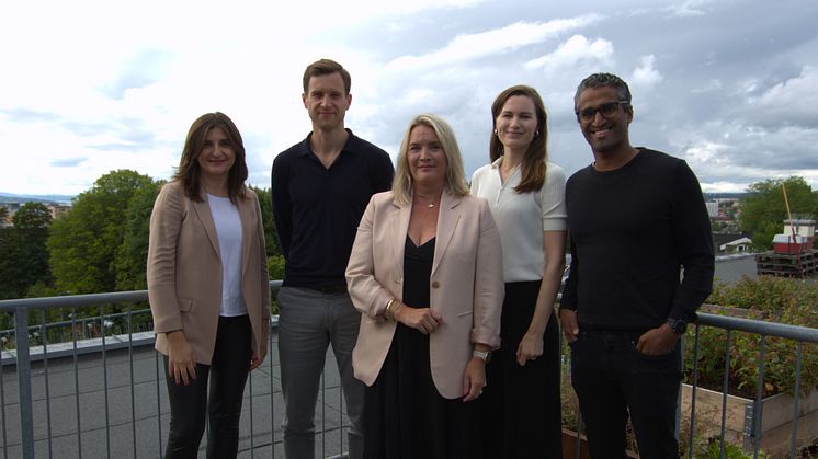From left: Codruta Gamulea Berg and Eirik Dahle from Dovetail, Gry Cecilie Sydhagen, CEO in Metizoft and Lene Hodge and Joe Eliston from Nysnø Climate Investments