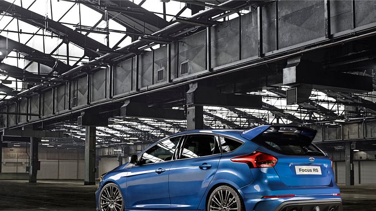 Ford viser nye Ford Focus RS; høyytelsesbil med innovativt firehjulsdrift-system