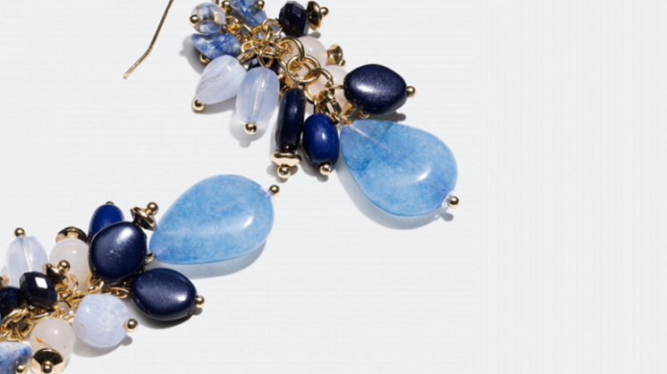 Blue stones and shades that match perfectly with your spring wardrobe - not to mention denim.