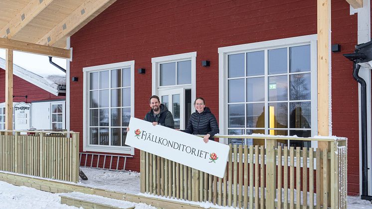 Ylva och Björn Forsanker öppnar sitt fjärde konditori - i nybyggda lokaler i Lofsdalen. 