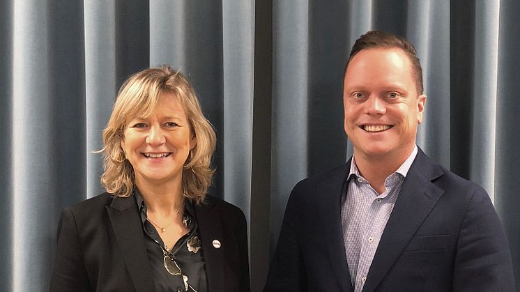 Eva Hyllstam, ägare World Trade Center Göteborg och City Office i Stockholm, tillsammans med Tom Rydell, tillträdande VD.