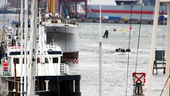 Göteborgs hamn får dispens under tio år att dumpa muddermassor i havet