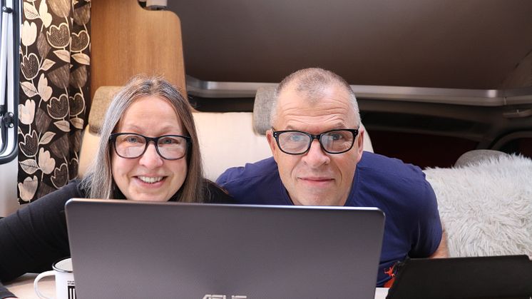 Carina Ekroos och Håkan Söderman driver bloggen HUSBILSRESOR & ÄVENTYR