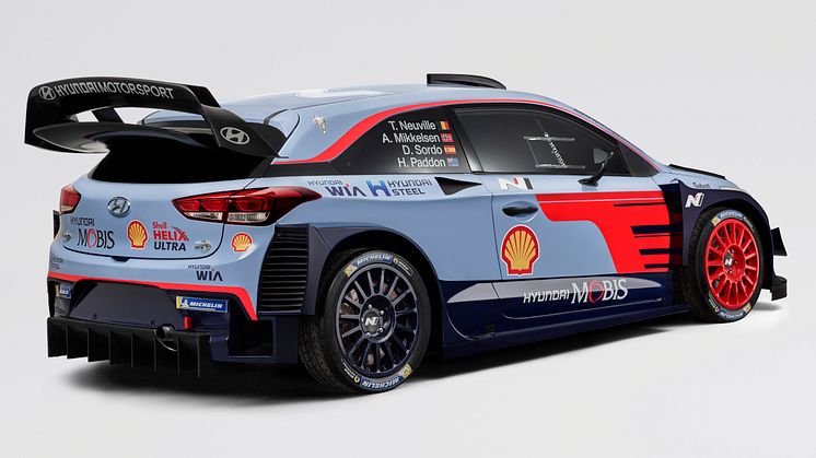 Hyundai Motorsport  ställer upp med tre uppdaterade Hyundai i20 Coupe WRC och fyra förare under 2018 FIA World Rally Championship.