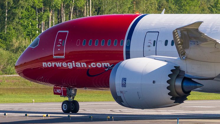Norwegian puts on sale record number low-cost flights to the U.S. for Brits
