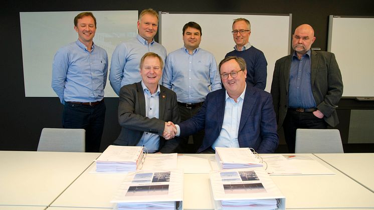 Fosen Vind AS undertegner kontrakten for infrastruktur til Storheia vindpark med Veidekke Entreprenør AS. Vindparken blir den største i Norden.