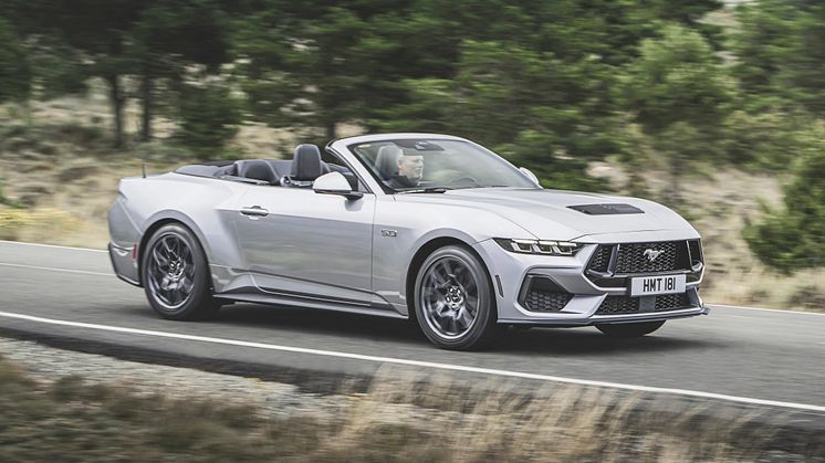 2024 FORD MUSTANG CONVERTIBLE (17)