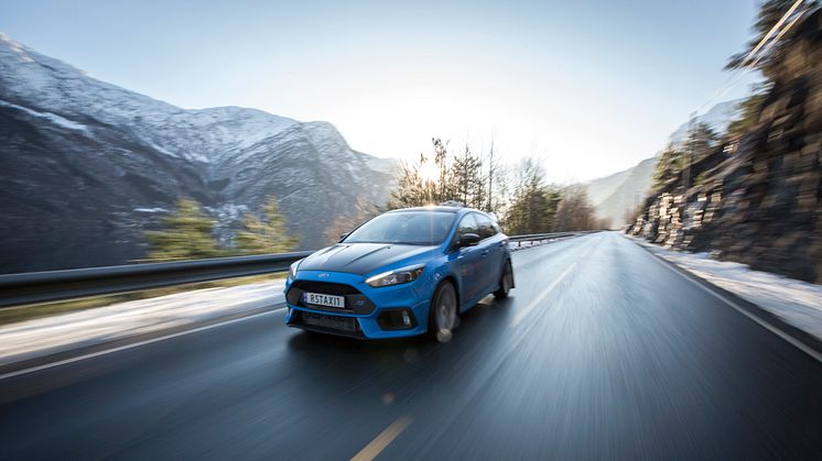 2018 Ford Focus RS taxi (2)