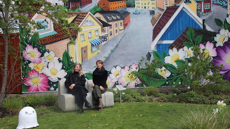 Skuggspel & Viskningar – en konstutställning i trädgårdarna på Astrid Lindgrens Näs