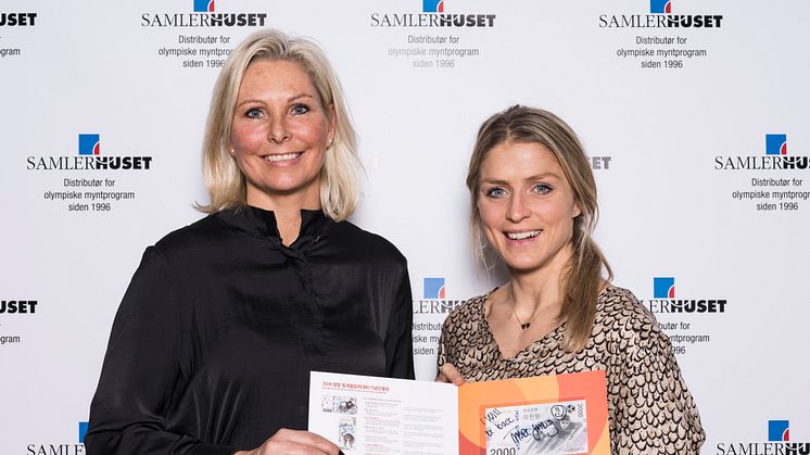Vibece Furseth, administrerende direktør i Samlerhuset, sammen med Therese Johaug under dagens seddelsignering. Foto: Erik Gunnerud