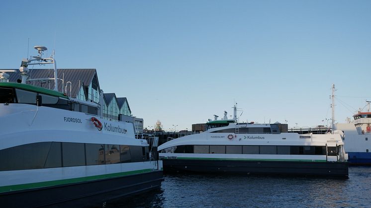 Rogaland fylkeskommune får nærmere 33 millioner kroner i Enovastøtte og kan etablere utslippsfrie hurtigbåter og ladeinfrastruktur for elbusser. (Foto: Kolumbus AS)