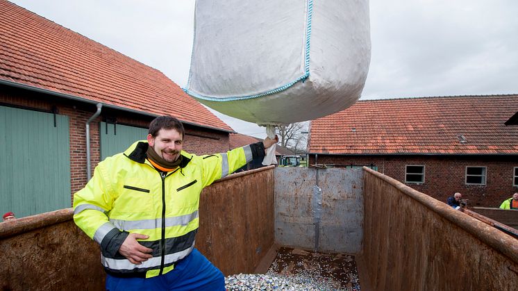 Ingo Petermeier hält den Weltrekord im Kronkorkensammeln
