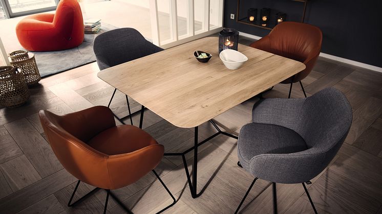 Rosenthal Furniture Collection table Be and chair Hold. 