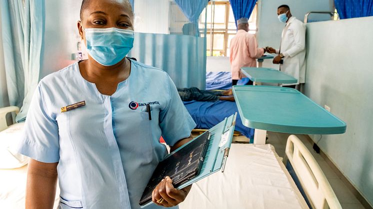 Sjuksköterska på Subol hospital i Lagos, Nigeria.