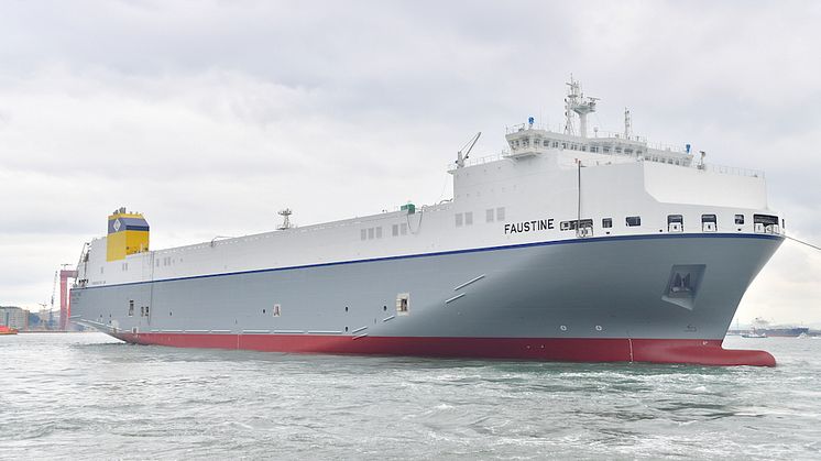 Fartyget M/V Faustine anlöpter för första gången Gothenburg RoRo Terminal