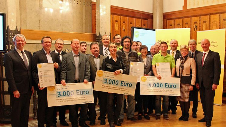 Das Bayernwerk hat mit Unterstützung der Regierung von Oberfranken den Bürgerenergiepreis 2016 vergeben.