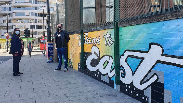 East of Croydon:  Mayor of Croydon Cllr Maddie Henson visits East Croydon station's new 35-metre mural with artist Joe Rashbrook 