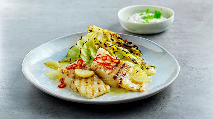 SFN Stockfish recipe Grilled Norwegian Stockfish with spring cabbage and garlic butter v1_1