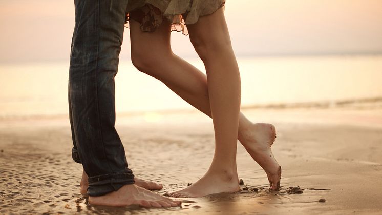 Sowohl Frauen als auch Männer mögen es, wenn der Partner gepflegte Füße hat. Bild: Miramiska - stock.adobe.com